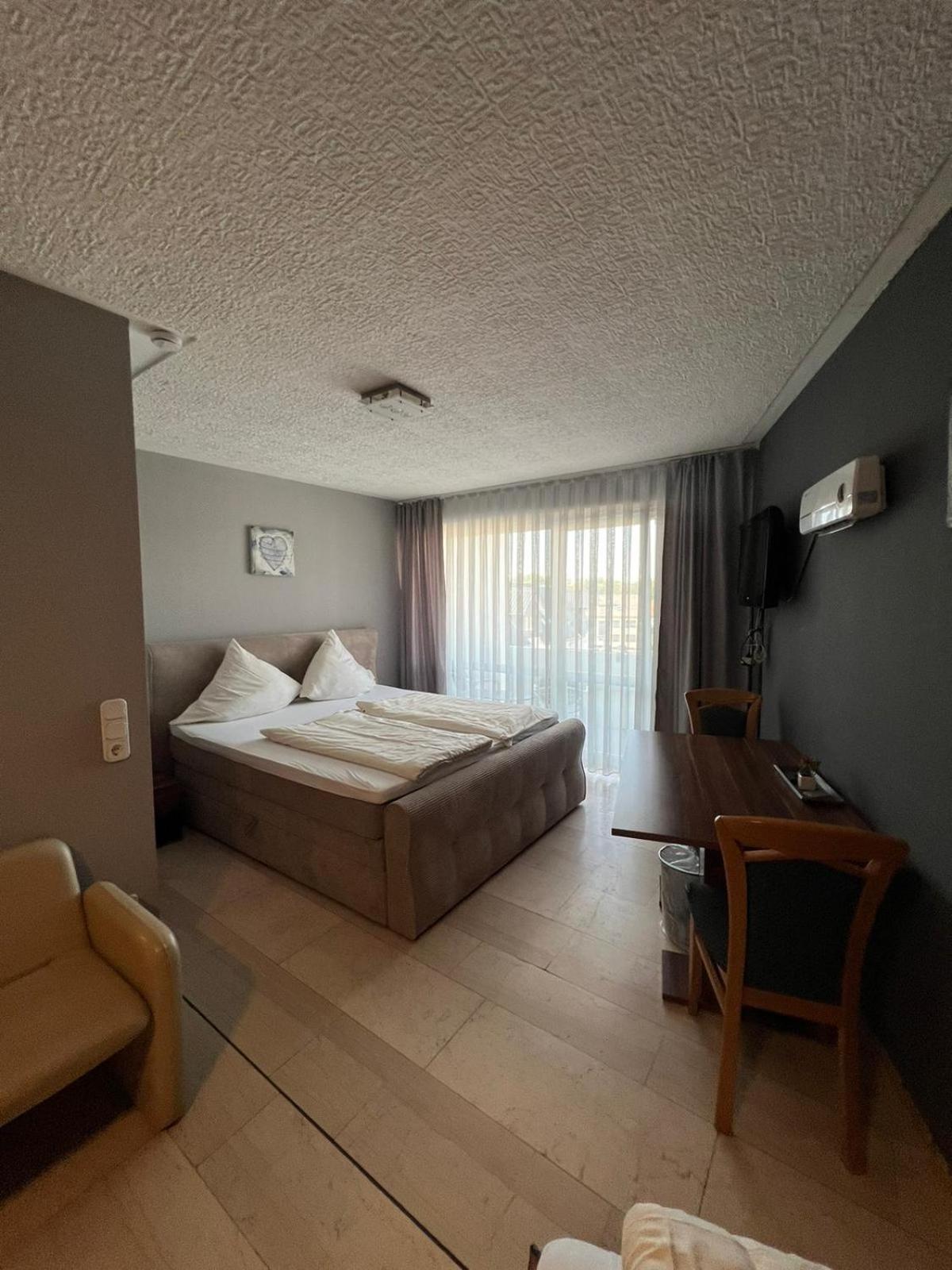 Hotel Hafez Bad Salzuflen Εξωτερικό φωτογραφία